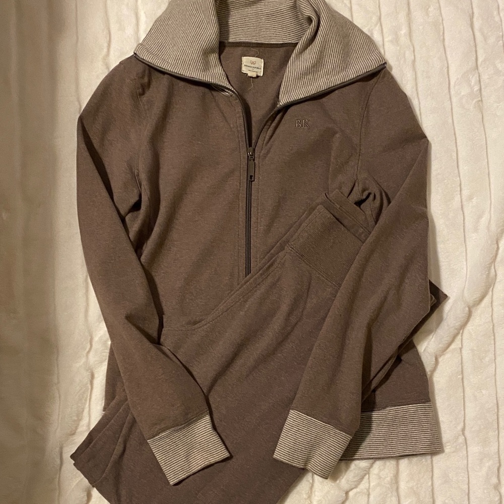 Banana Republic Brown Half-Zip Sweater with Cream Trim